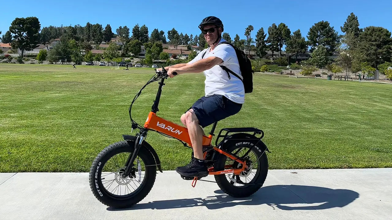 La mia esperienza con la VARUN S20-1: la bici elettrica perfetta per picnic e gite in famiglia